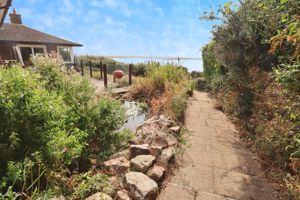 BEACON HEIGHTS- click for photo gallery